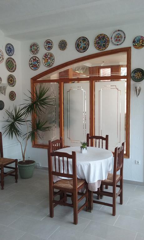 Hotel La Masia Portbou Exterior photo